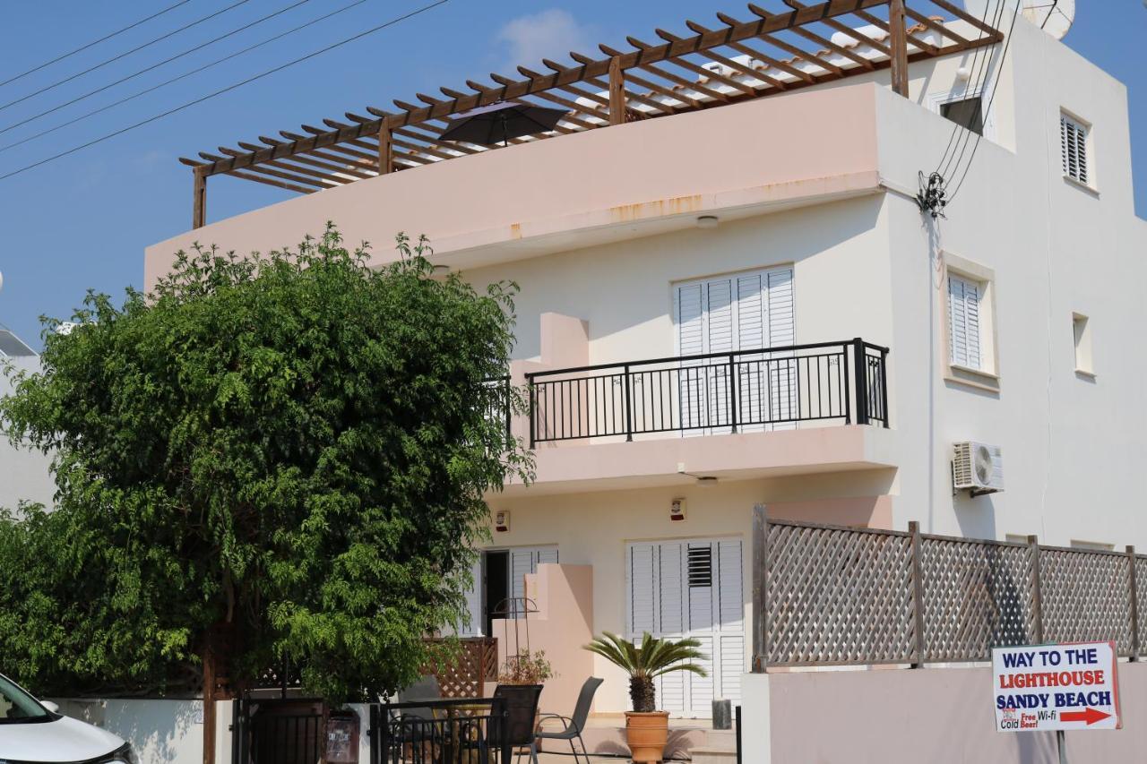 The Paradise Townhouses By Taimoura Paphos Exterior photo